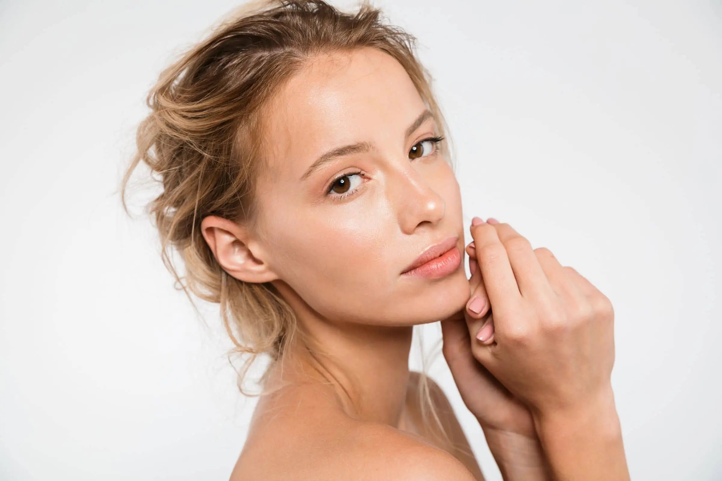 How to Achieve Radiant Skin Without Makeup