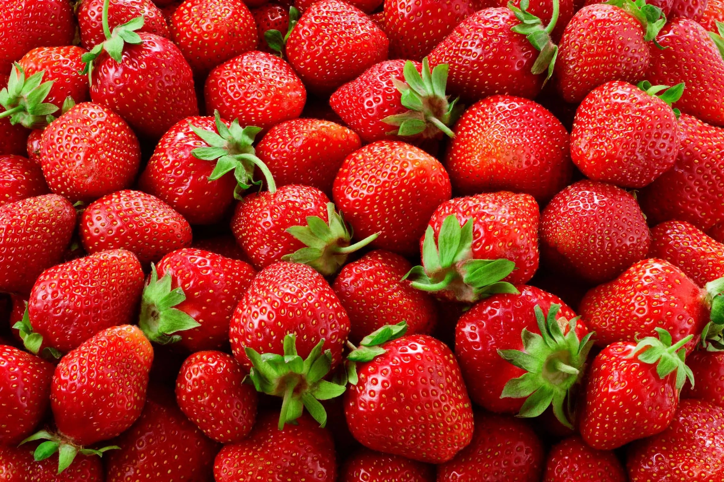 Cover Photo - 100% Pure The benefits of strawberry extract in skincare products