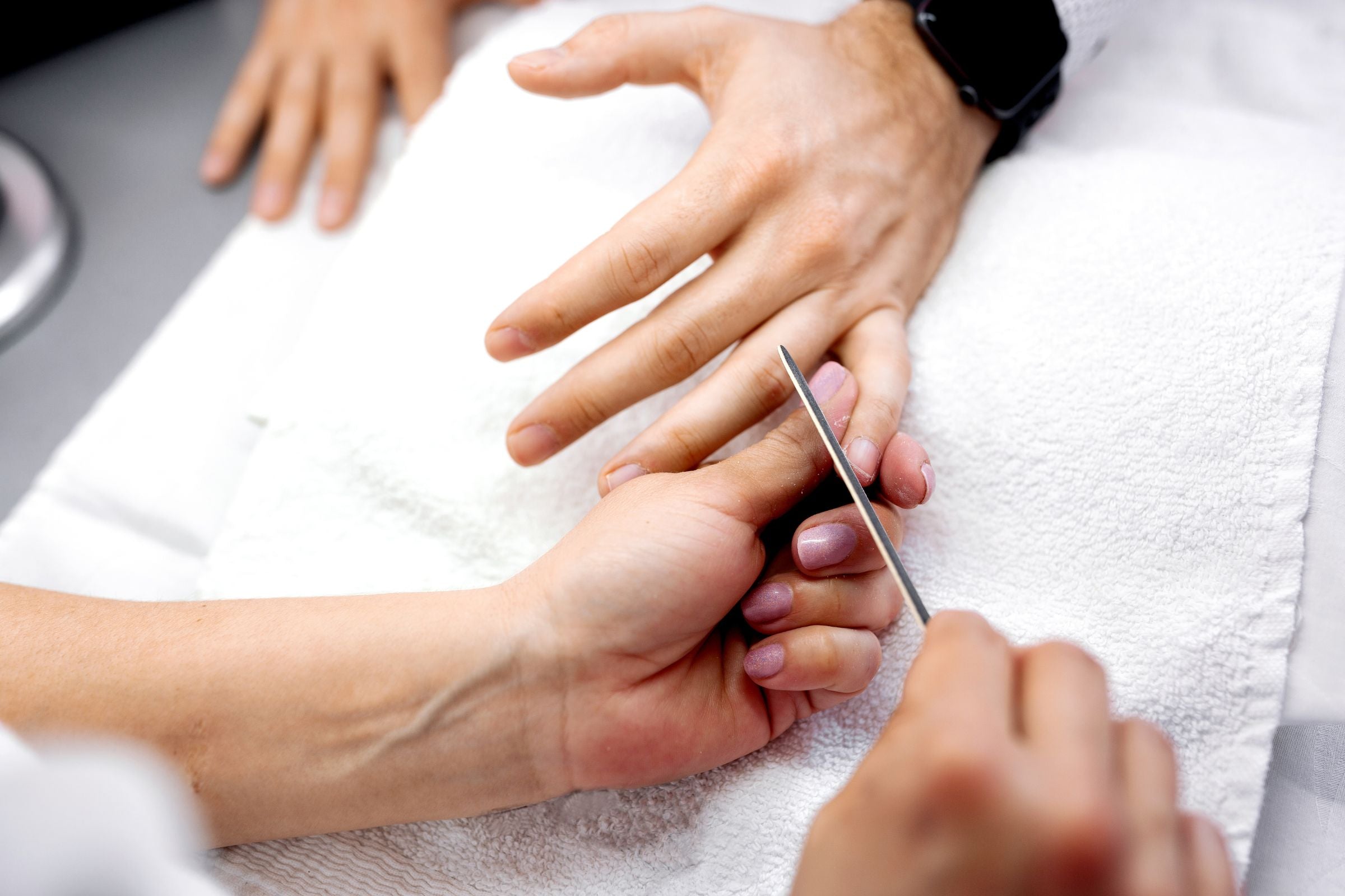 Cover_Photo_100_PURE_Male_Nail_Care_and_Polishing_Trends